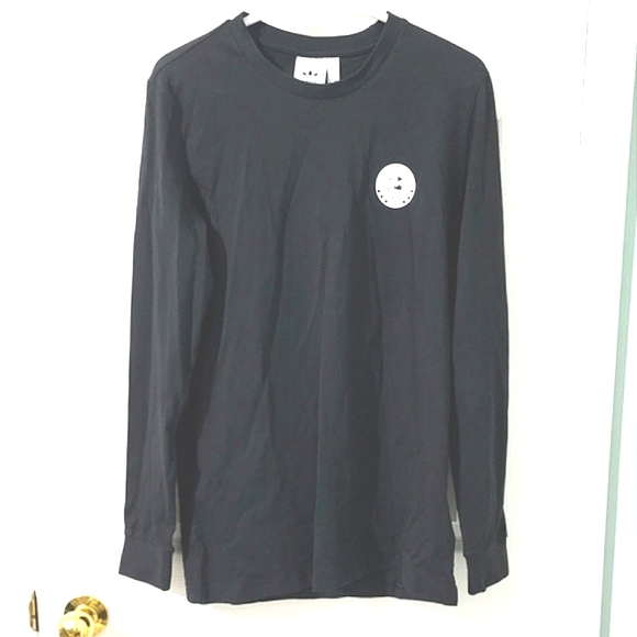 NWT Adidas x Disney Men's Long Sleeve T-Shirt Size M - Picture 3 of 14